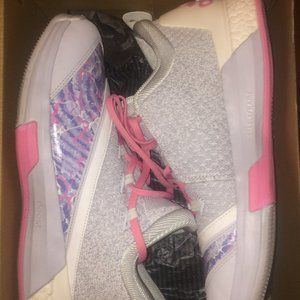 (RARE) Adidas Andrew Wiggins Crazy Light Boost 2.5 Low Easter Edition Size 11.5